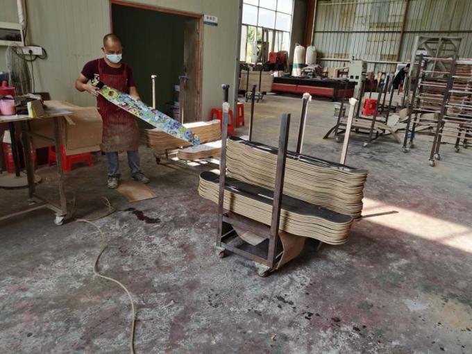Styl mody Wysoki standard jakości Producent Tanie chińskie deskorolki dla dorosłych 10