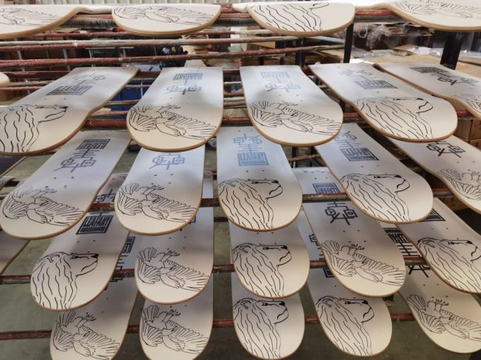 2024 Nowy styl Blank 7-warstwowy Maple Concave Double Kick Standard Skateboard 10
